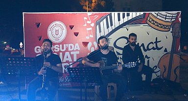 Bursa Gürsu sokakları müzikle çınlıyor
