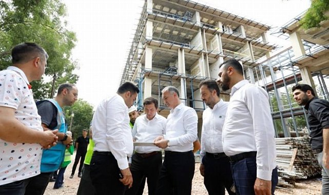 Bursa İnegöl'de yeni hizmet binasında dış cephe çalışmaları