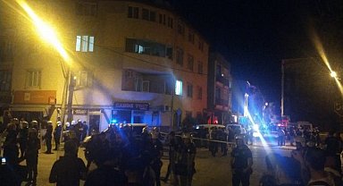 Bursa'da kız kavgasında mahalleli ayağa kalktı, silahlar konuştu!
