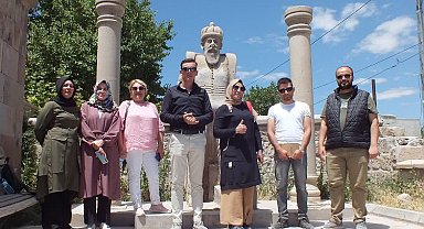 Büyükşehir'in kursiyerleri Kayseri'yi keşfediyor