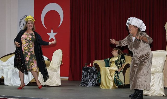 'Corona Da Öldürmedi'ye Burhaniye ilgisi
