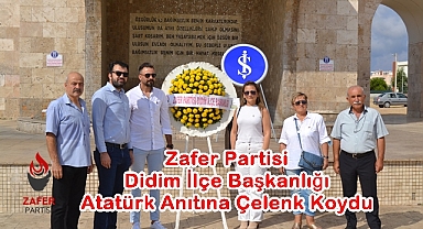Didim Zafer Partisi'nden Atatürk Anıtına Çelenk Sunumu