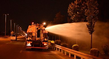 Gece temizlik timleri iş başında