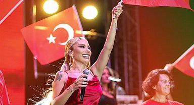 İrem Derici Manisa Turgutlu'daki adaşına umut oldu!