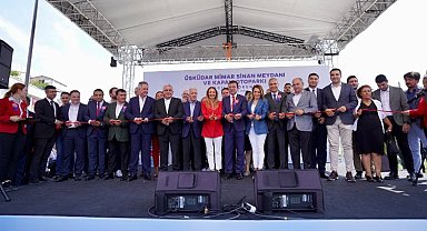 İstanbul Üsküdar'a Zafer Bayramı hediyesi
