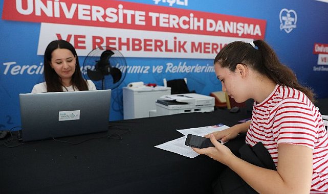 İstanbul'da 71 bin gence tercih danışmanlığı yaptılar