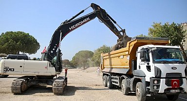 İzmir Bergama'da Millet Bahçesi'ne ilk kazma