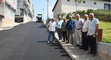 İzmir Karabağlar'da asfalt ekipleri dört bir yanda