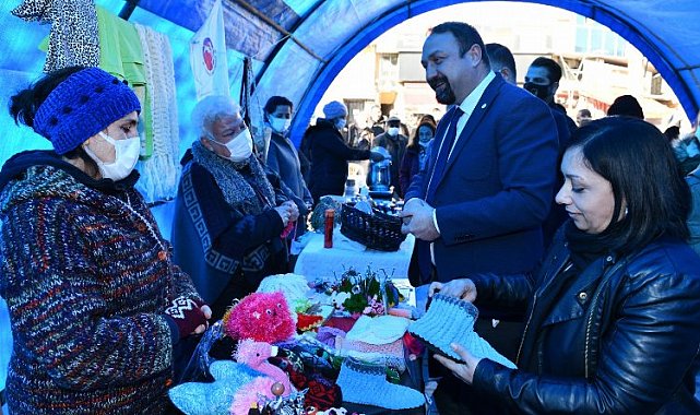 İzmir'de Çiğli'nin emektar kadınlarından burs desteği