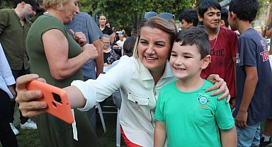 İzmitli Cumhuriyet Parkı'na sahip çıkıyor!