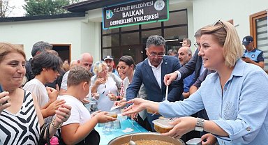 İzmitliler aşure gününde buluştu