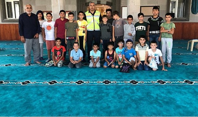 Kayseri jandarmasından Kur'an öğrencilerine eğitim
