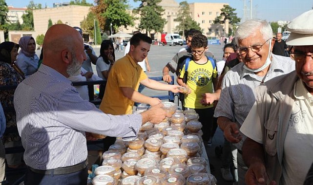 Kayseri Kocasinan'da aşure bereketi