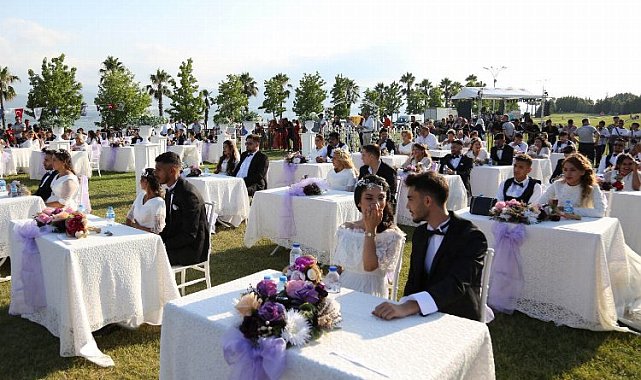 Kocaeli'de 36 Roman çifte toplu nikâh