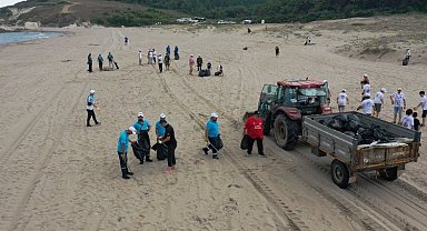 Kocaeli'de 'Balık Yakalama' öncesi Uzunkum'da kıyı temizliği