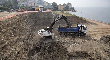 Kocaeli'de çift kaydıraklı Aquapark'a temel