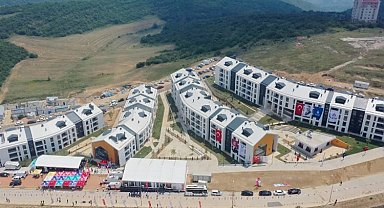 Kocaeli'de İzmit Çınar Evleri'nde teslimler başladı