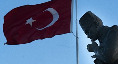 Kocatepe'den İzmir'e 'Zafer' yürüyüşü