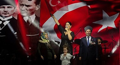 Kütahya'da Zara hemşireleriyle buluştu