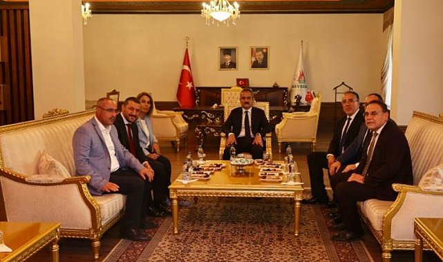 Mahmut Özer'den Nevşehir Belediyesi'ne ziyaret