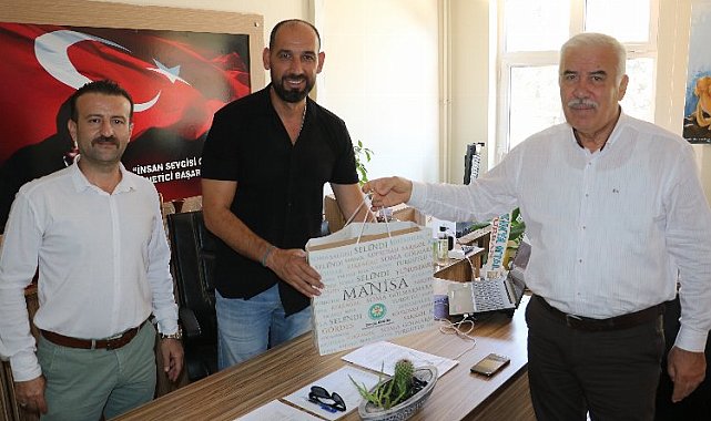 Manisa Büyükşehir Belediyespor'dan Spor Lisesi'ne nezaket