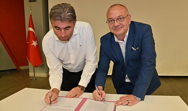 Manisa'da kilit parke Büyükşehir'den işçilik Kula'dan