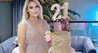 Melisa Özmen'den 21'lik pozu