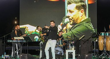 Millet Bahçesi'nde Burak Kut coşkusu