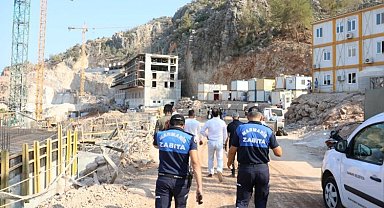 Muğla Marmaris Belediyesi'nden Sinpaş'a yapı tatil mührü