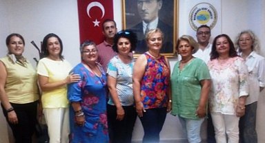Muğla Marmaris'te halk giyim pazarı açılmayınca...