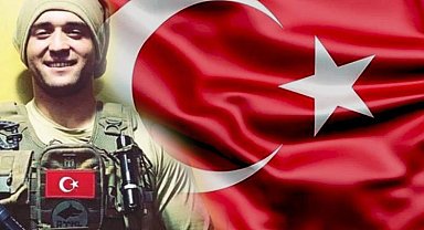 Piyade sözleşmeli er, silah kazası sonucu şehit oldu