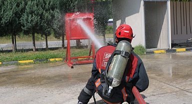 Sakarya geleceğin itfaiyecilerini eğitiyor