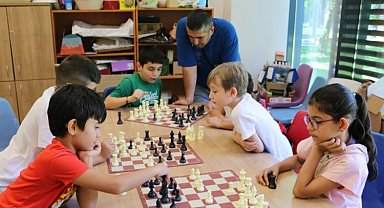 Sakarya'da miniklerin satranç heyecanı