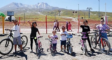 Şampiyon bisikletçiler Erciyes'te yetişecek