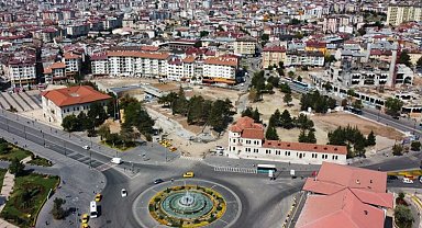 Sivas'ta 4 Eylül Meydanı yükseliyor