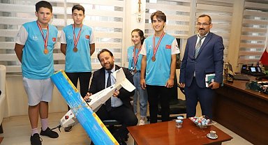 Teknofest ödüllü Bursa'nın 'Feza'sına eğitimci imzası