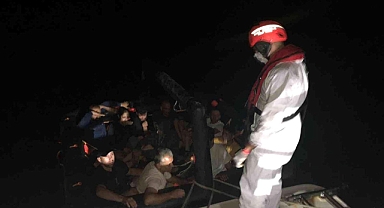 13 DÜZENSİZ GÖÇMEN KURTARILDI