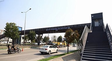 Bursa'da üst geçitler ekonomiye katkı sağlıyor