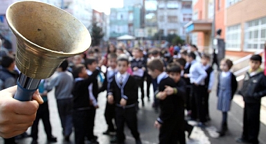 Pazartesi Ders Zili Çalacak