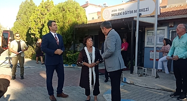 YILIN AHİSİ BİR KADIN SEÇİLDİ