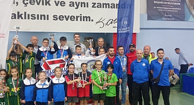 MİNİKLER MASA TENİSİ TURNUVASI DİDİM'DE YAPILDI