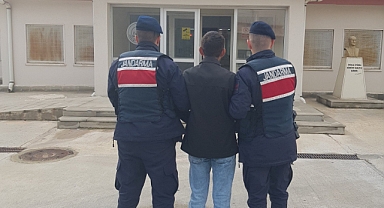 Aranması bulunan 3 kişi cezaevine teslim edildi