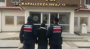 3 Ayrı suçtan firariyi jandarma yakaladı