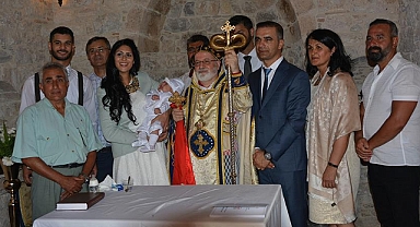 Didim'de bulunan tarihi kutsal yapılar turistlerce ilgi görüyor