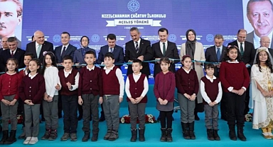 Kız çocuklarının okullaşmaları ilk kez son yirmi yılda çözülmüş oldu