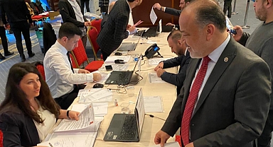 AK Parti Aydın Milletvekili Metin Yavuz, Aday Adaylığı Başvurusunu Gerçekleştirdi