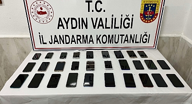 Didim Jandarma kaçak telefonlara el koydu