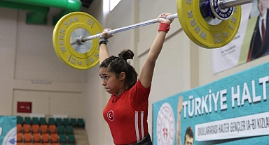 Okullar Arası Genç Kızlar Türkiye Halter Şampiyonası yapıldı