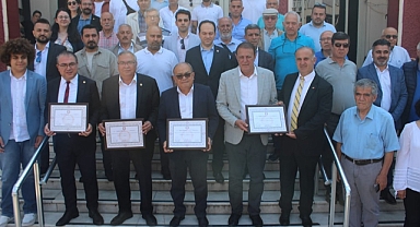CHP'li vekiller mazbatalarını aldı