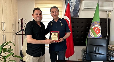 22 yıllık genel sekreter emekliye ayrıldı
